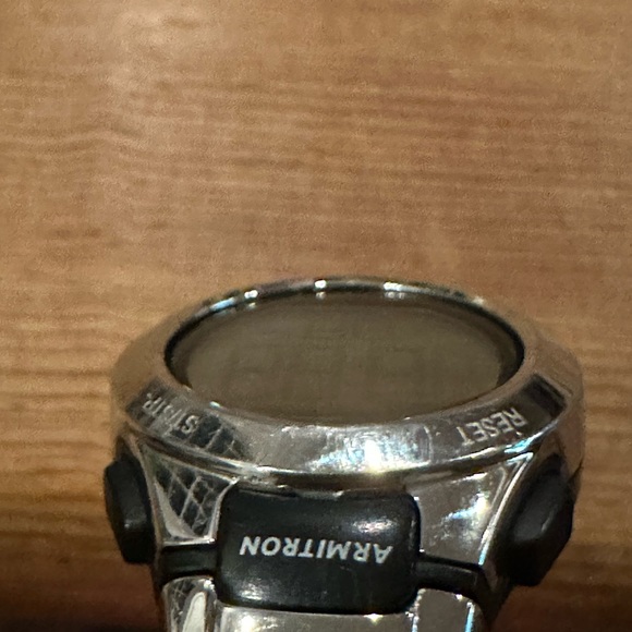 ARMITRON Pro Sport watch in black water resistant to 330 ft - Picture 2 of 4